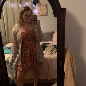 Meet your Posher, Caitlin